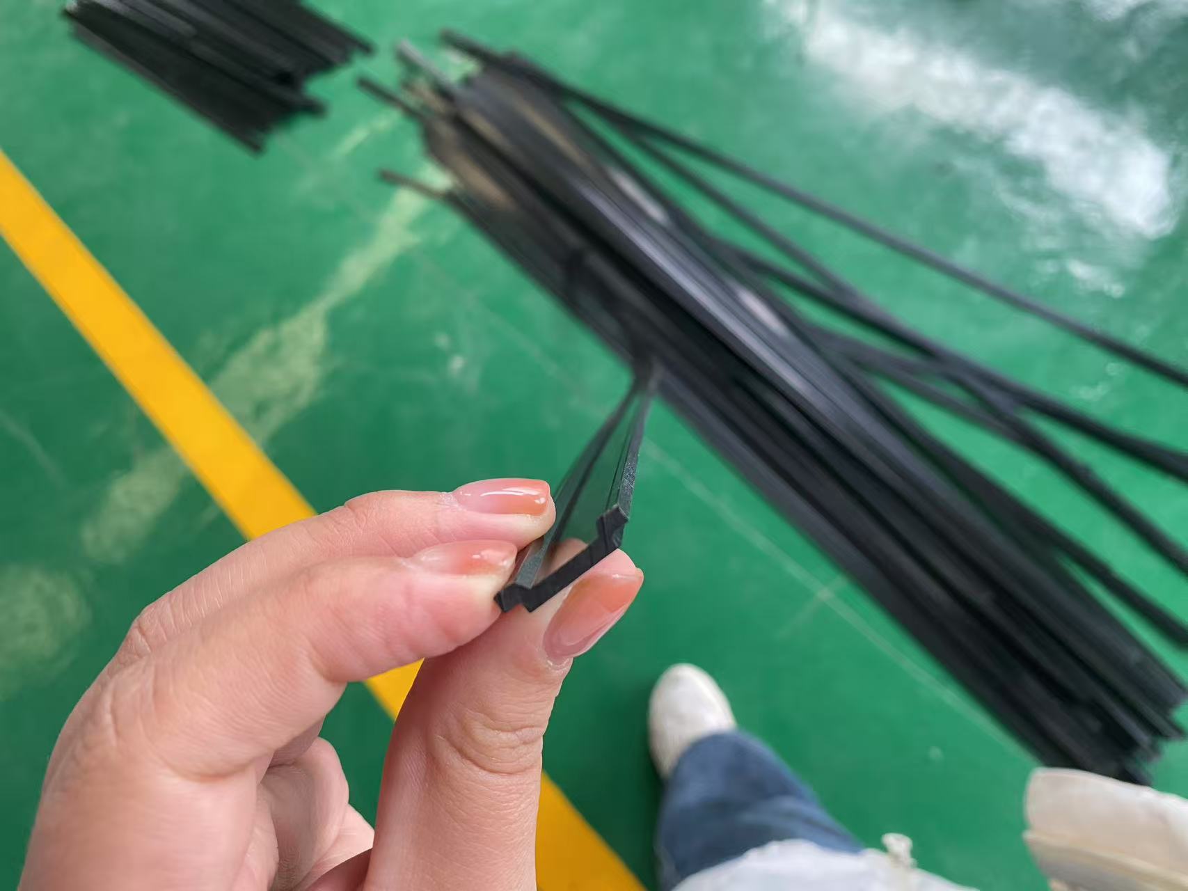 尼龙隔热条生产线整套设备配置与完整生产工艺流程详解